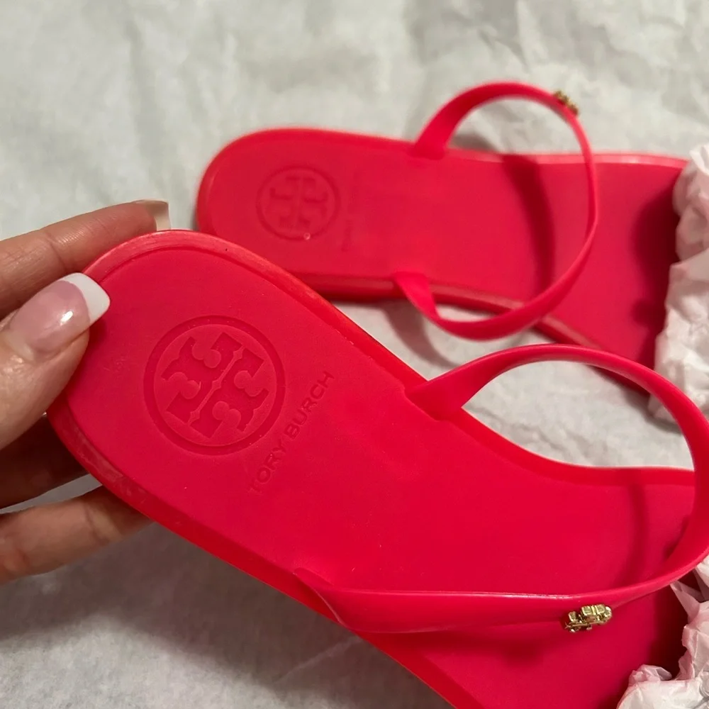 Tory Burch Women's PINK JELLY SANDALS - Picture 4 of 9